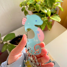 Load image into Gallery viewer, ☆꧁ Seahorse Carabiner ꧂☆
