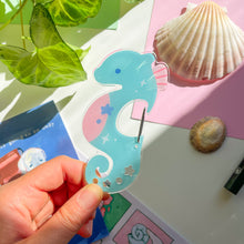 Load image into Gallery viewer, ☆꧁ Seahorse Carabiner ꧂☆
